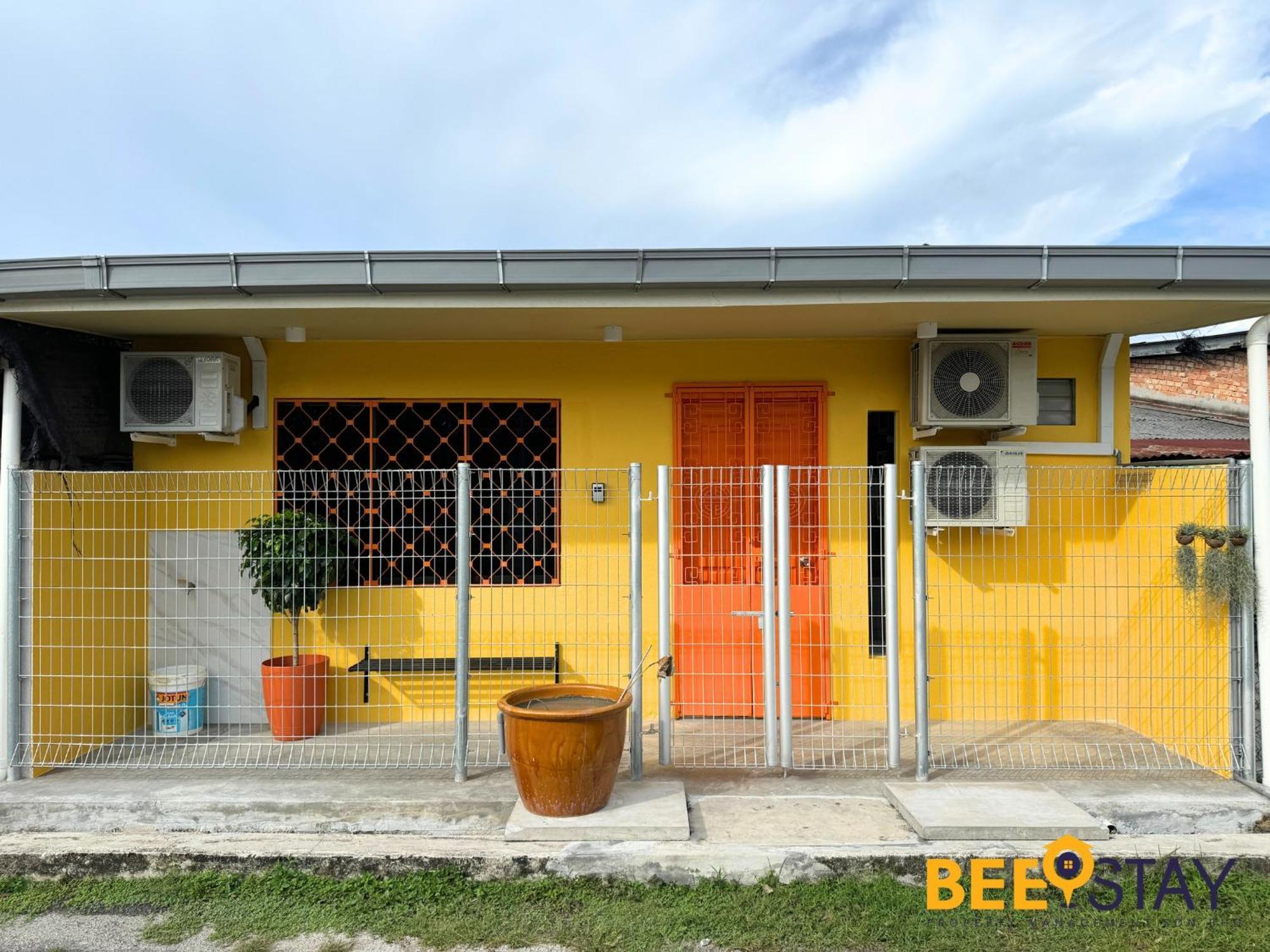 Jenjarom 9 Modern Homestay Jenjarum Eksteriør billede
